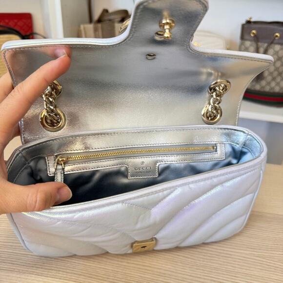 Gucci Iridescent Chevron Matelasse Small GG Marmont Iridescent Snow Light Blue - Picture 8 of 12